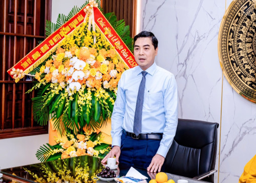 Chủ tịch UBND tỉnh Nguyễn Hoài Anh chúc mừng Đại lễ Phật đản PL.2570 - DL.2026